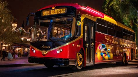 What Time Do Disney Buses Start Running: A Journey Through Time and Imagination